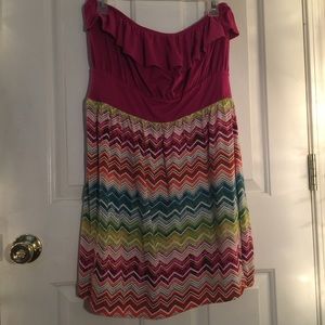 Strapless chevron dress