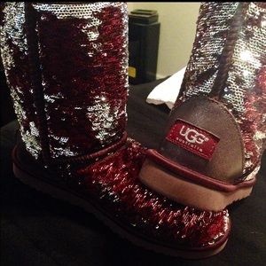 Ugg classic short sparkle boots