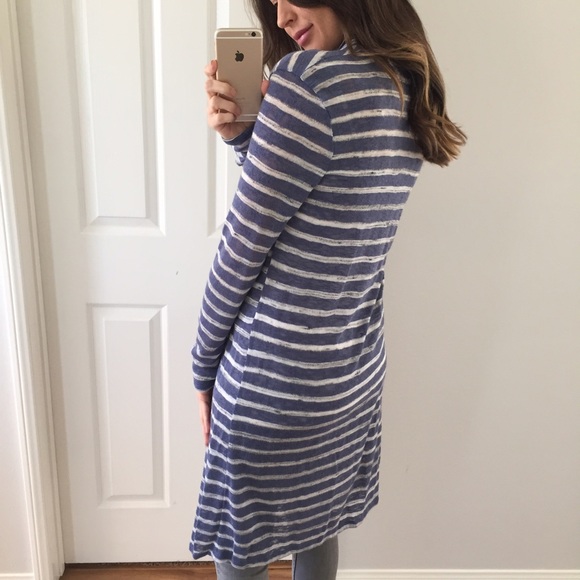 π Sold β’ Blue & Off White Long Cardigan - Picture 4 of 4