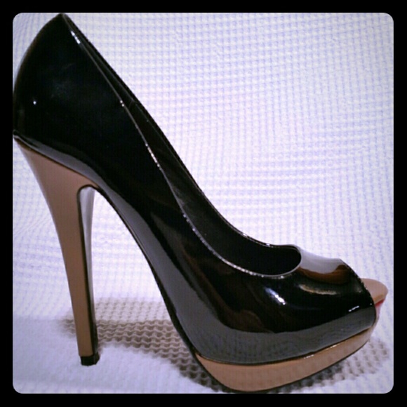 Two Lips Luisa B/R heels NIB