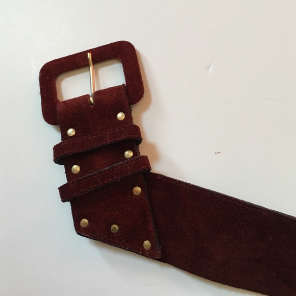 Unique burgundy vintage belt - Picture 2 of 3