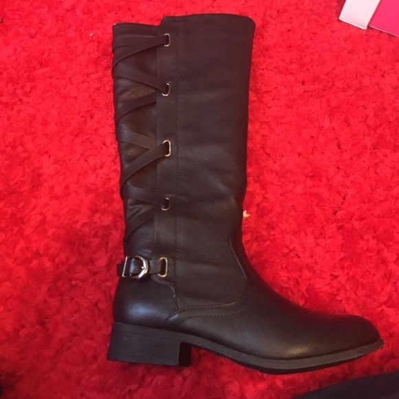 Black boots