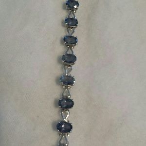 Pretty and delicate silver and amethyst bracelet