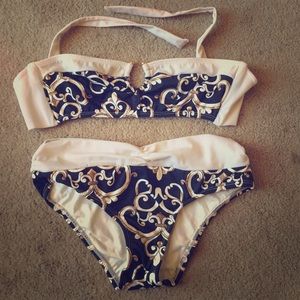 NWOT Stunning Gold White & Blue Bikini