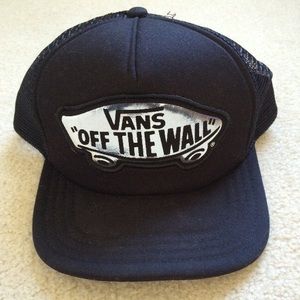 Black Vans Trucker Hat Snapback