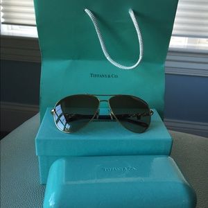 Tiffany&Co Gold aviator glasses