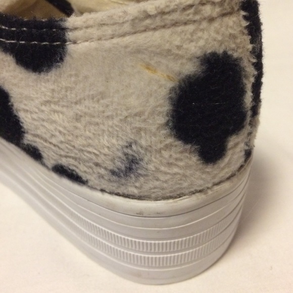 ❌SOLD❌Cow fur 90s sneakers flatforms - Picture 4 of 4