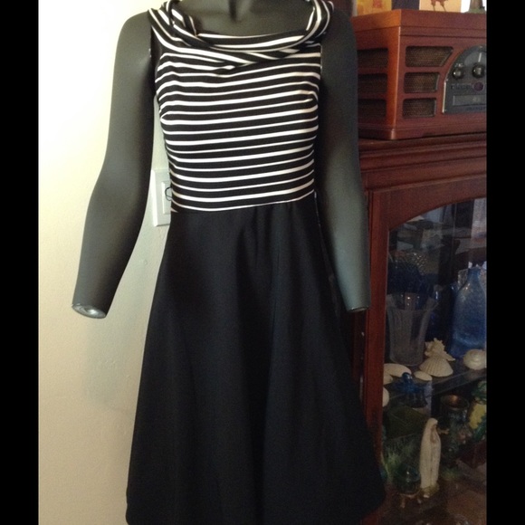 Ruby Rox Dress - Picture 2 of 4