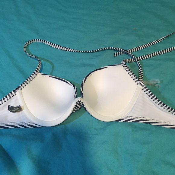 Aerie Striped Bikini top 👙 - Picture 2 of 4