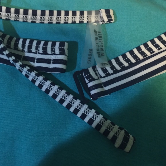 Aerie Striped Bikini top 👙 - Picture 4 of 4