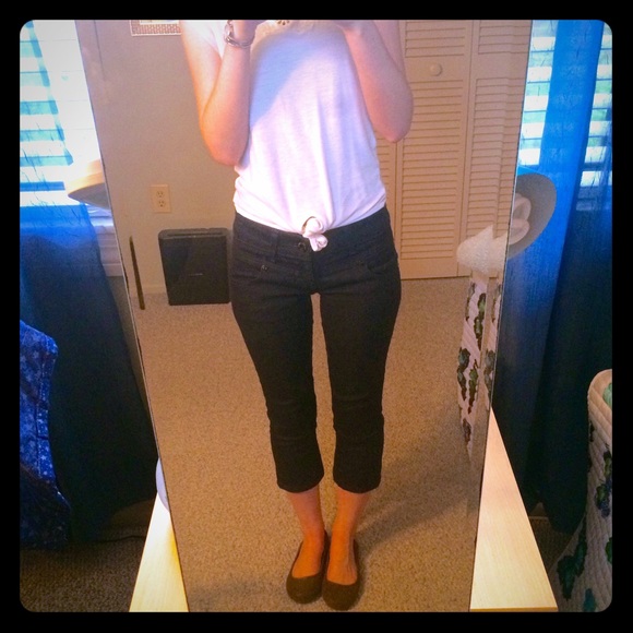 Guess Black Denim Capris