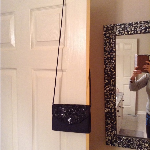 Elegant  Black Bead Embossed Evening Bag/clutch - Picture 4 of 4