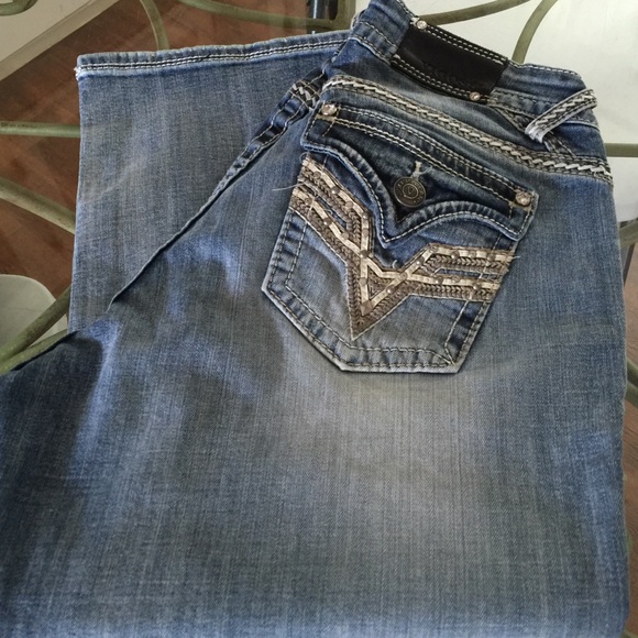 VIGOSS - The New York Capri