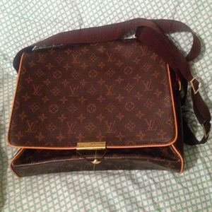 Louis Vuitton crossbody/iPad bag