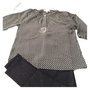 MICHAEL KORS BLACK & WHITE PRINT BLOUSE!