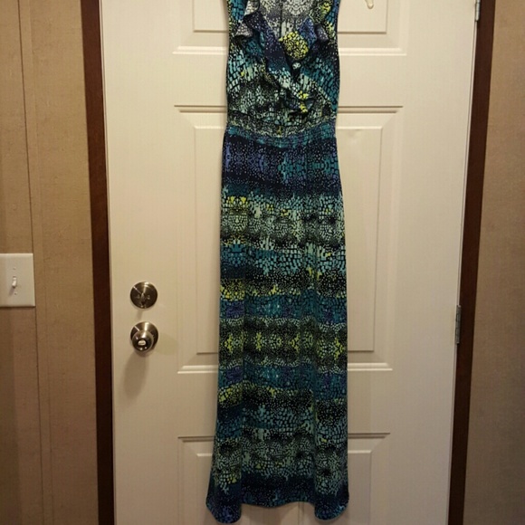 DRESS - Picture 3 of 3