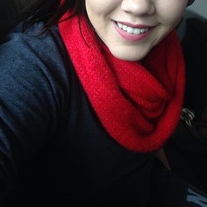 Red infinity scarf