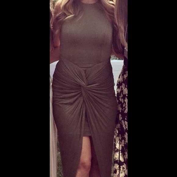 Dress-short in front log in back