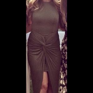 Dress-short in front log in back