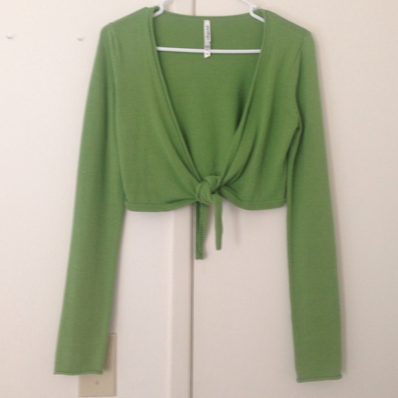 Long sleeve cropped cardigan