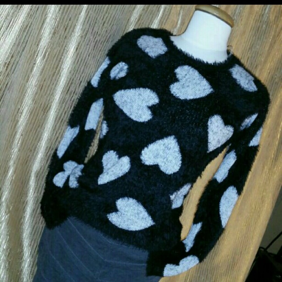 Soft & Fluffy blk/white Sweater