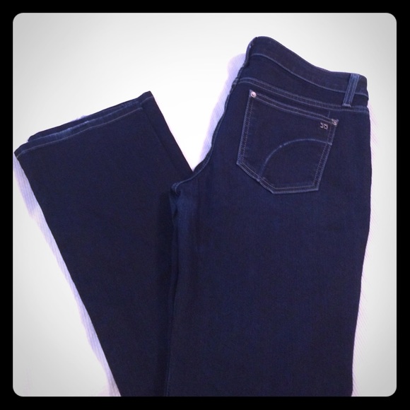 JOES'S JEANS DARK WASH BOOT CUT!