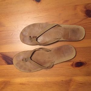 Rainbows Tan Thin Strap