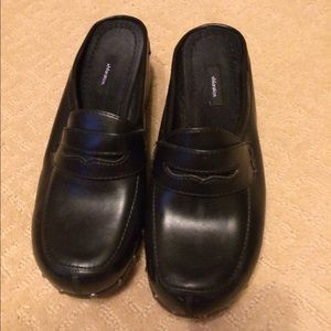 Clogs, loafer feature