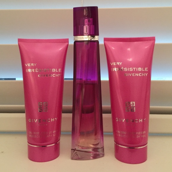 Givenchy Very Irrésistible Fragrance