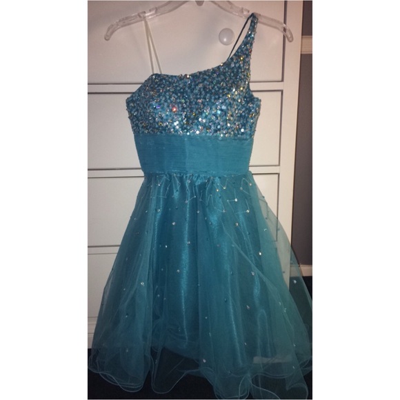 DAVE & JOHNNY PROM DRESS