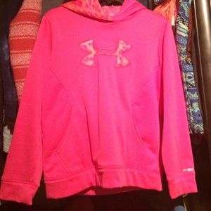 Under armour kids sweatshirt! Wore once!
