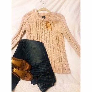 Light Pink AE Sweater Brand New