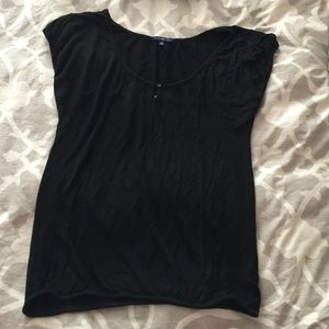 Black cap sleeve top