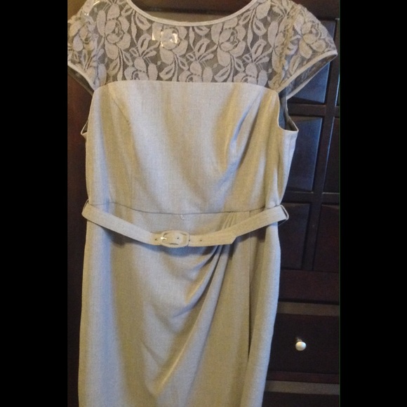 Cap-sleeve belted dress