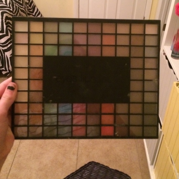 elf 100 piece eyeshadow palette!
