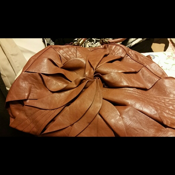Jessica Simpson purse