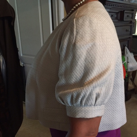 Half Blazer - Picture 2 of 3