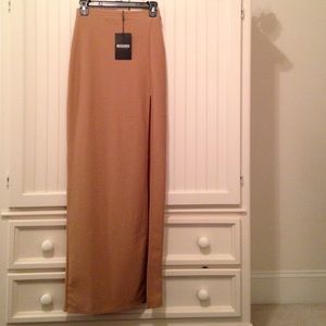 Missguided thigh split maxi skirt in camel size 4