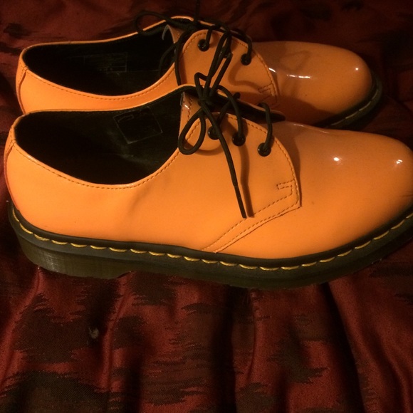 Dr. Marten's 1461 3 Eye Shoe.