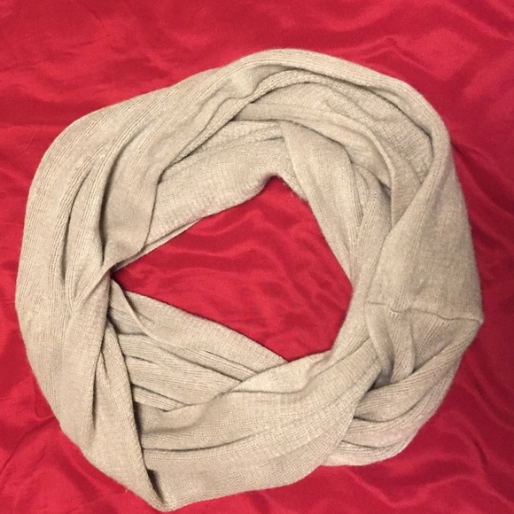 Infinity scarf