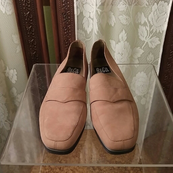💜 9&co tan leather loafers