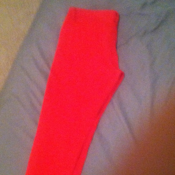 Red skinny jeans