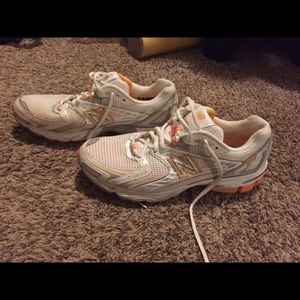 New balance orange and white sneaker size 9