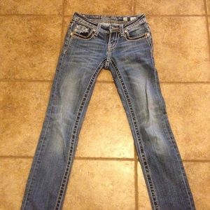 Girls Miss Me Jeans. Skinny.