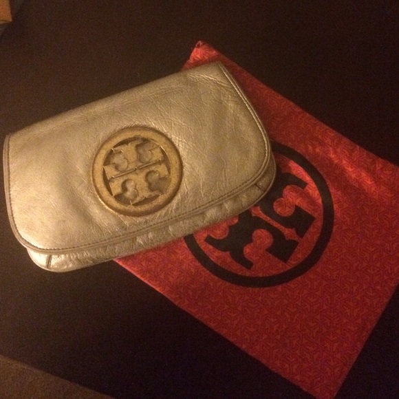 SOLD !!! 85🅿️🅿️ Tory Burch Gold Crossbody