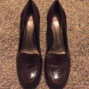 Brown leather loafer slip on with heel