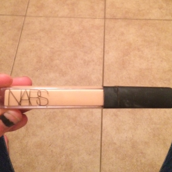 NARS CONCEALER