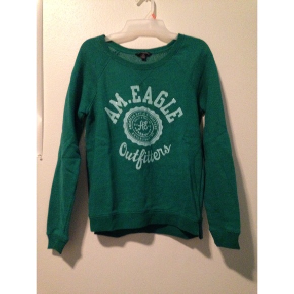🚫SOLD🚫 NWOT AE green sweatshirt
