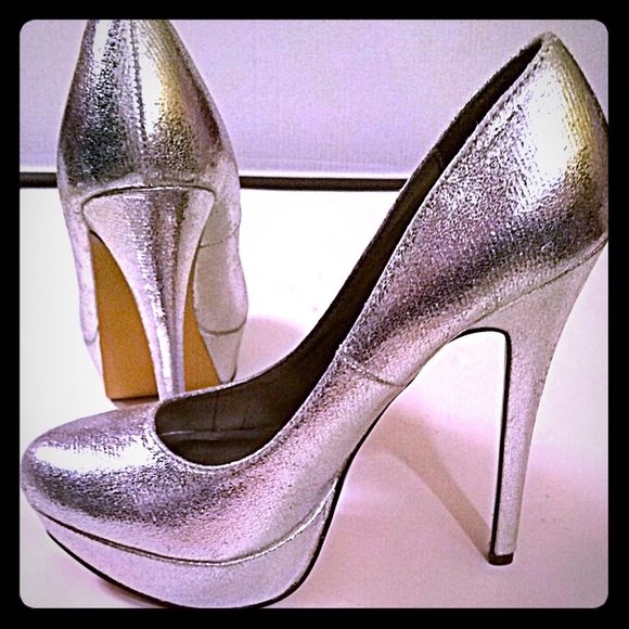 New | Silver Pumps | 1" Platform 5" Stiletto | 6M