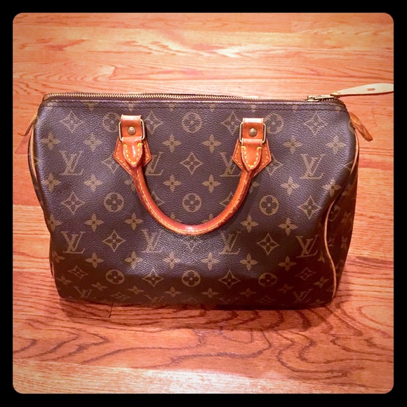 Louis Vuitton Handbags - 🎉HP 11/22🎉Auth Louis Vuitton Speedy 30